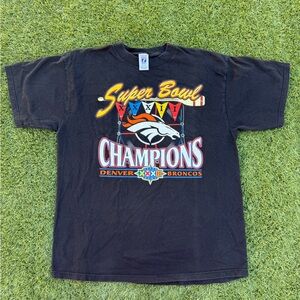 Vintage Super Bowl 32 Champions Denver Broncos T-Shirt- Logo 7- Size XL